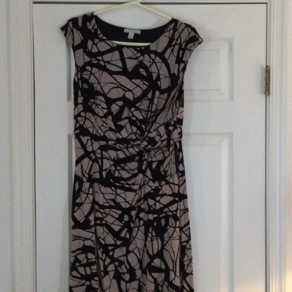 Dana Buchman Sleeveless dress